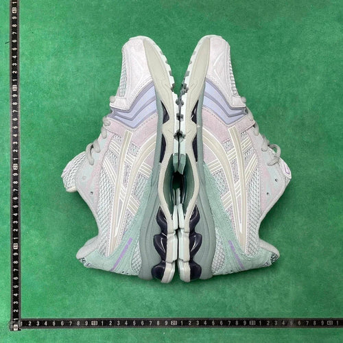 Asics Gel-Kayano 14 Gris